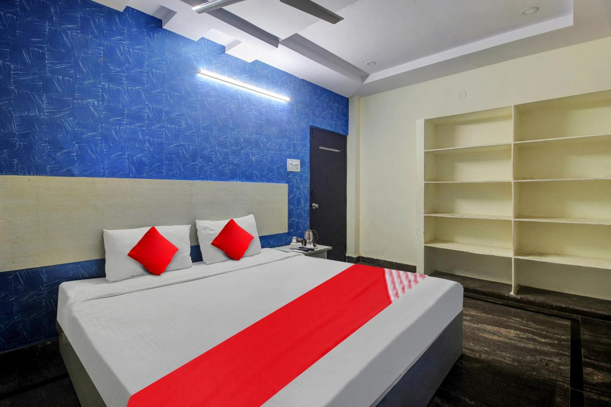 Hotel O Lavish Stay Sururnagar Kültér fotó