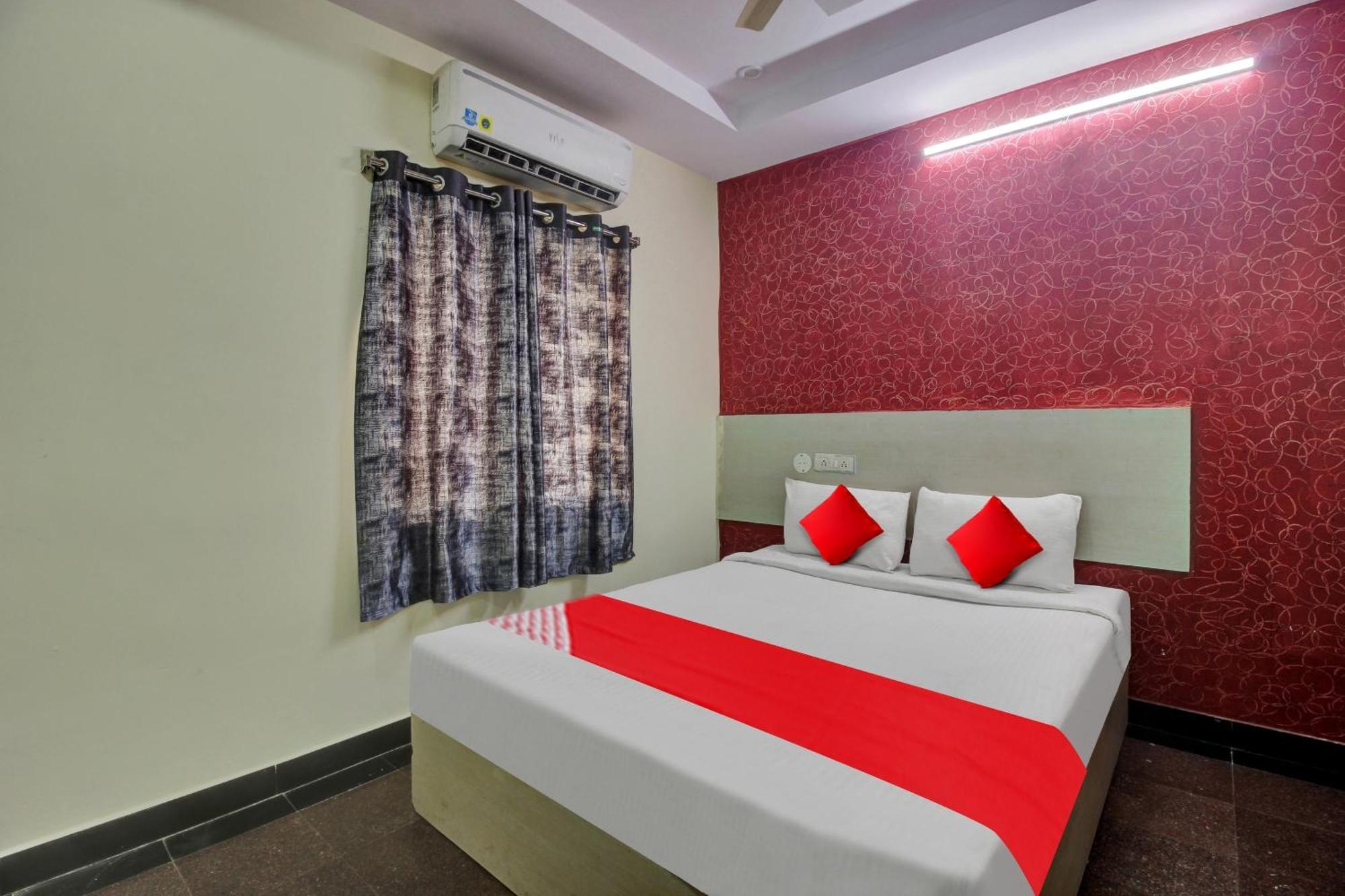 Hotel O Lavish Stay Sururnagar Kültér fotó