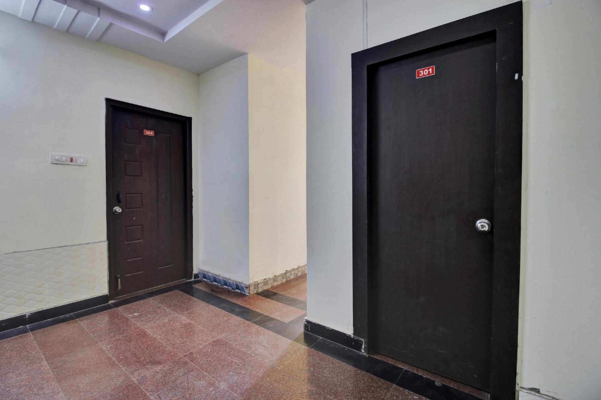Hotel O Lavish Stay Sururnagar Kültér fotó